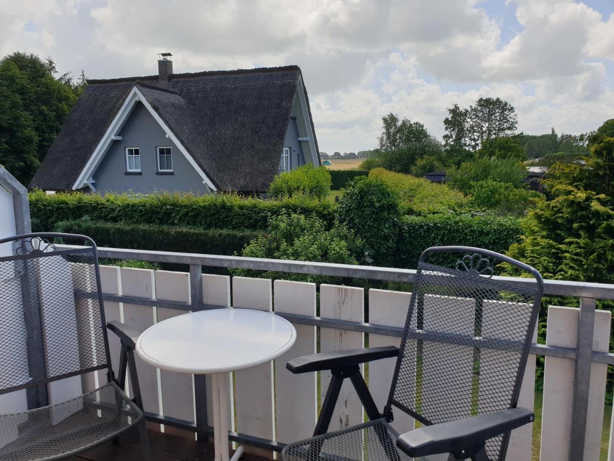Buhne II Og Lägenhet Wieck Exteriör bild